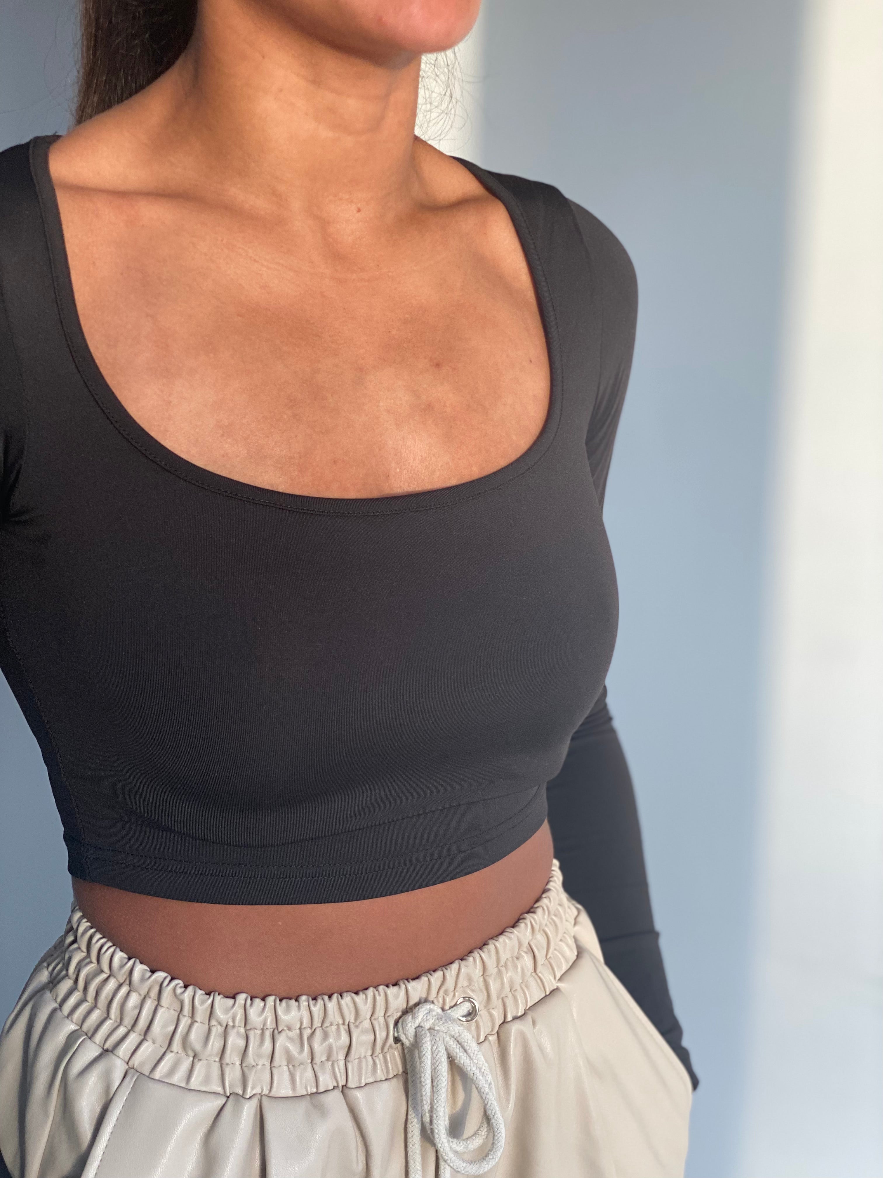 Black Long Sleeve Crop Top