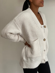 Oversized Cardigan in Light Grey