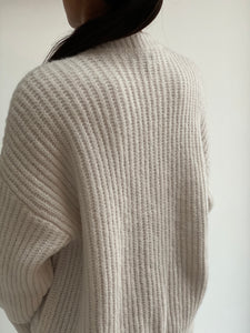 Oversized Cardigan in Light Grey